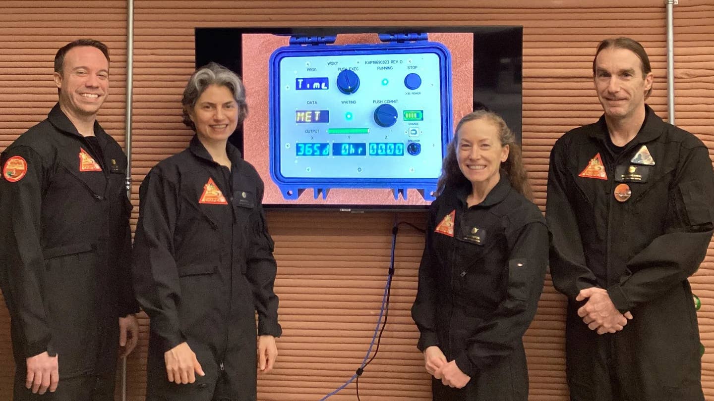 378 Days of Solitude: NASA Volunteers Emerge From Mars Simulator